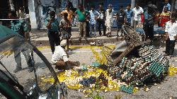 5,000 eggs damaged in Rajshahi city road crash 
