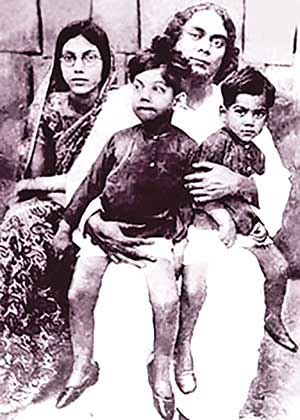 Kazi Nazrul Islam and his family