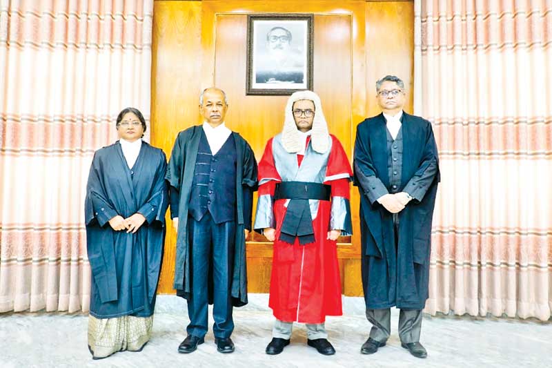 Justice Krishna Debnath and Justice Borhanuddin (Left) and Justice M Enayetur Rahim (Right) with Chief Justice Hasan Foez Siddique after their oath taking as Judges of the Appellate Division of the Supreme Court at the Judges Lounge on Sunday.  	photo : Observer 