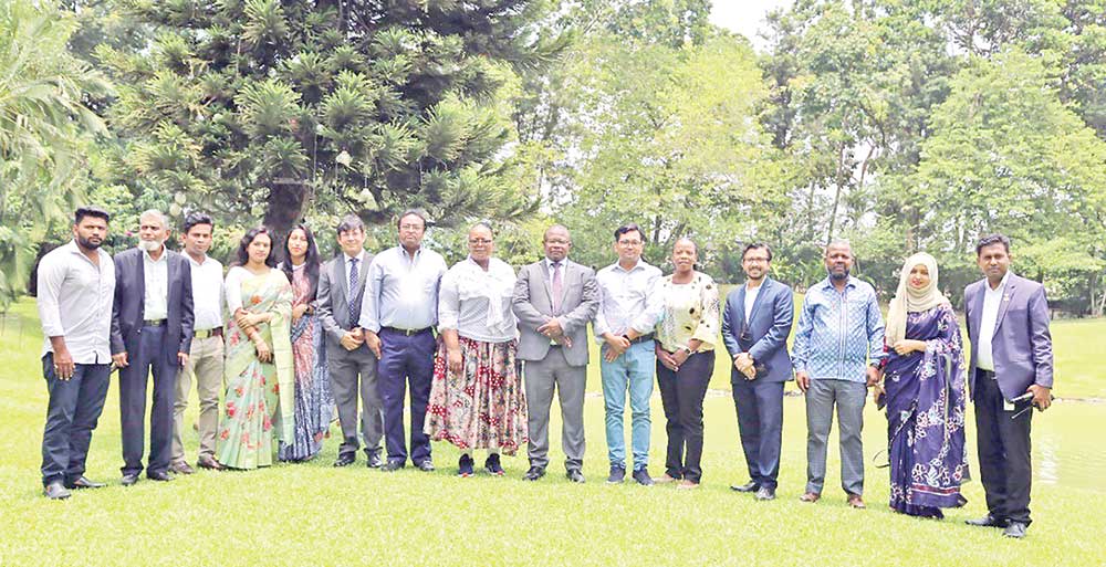 Senator Manqoba Khumalo, Eswatini (former Swaziland) Minister of Commerce, Industry and Trade along with his delegation and hosts, poses for photographs during  a visit to the Beximco Industrial Park at Sarabo, Kashimpur, Gazipur, on Thursday.