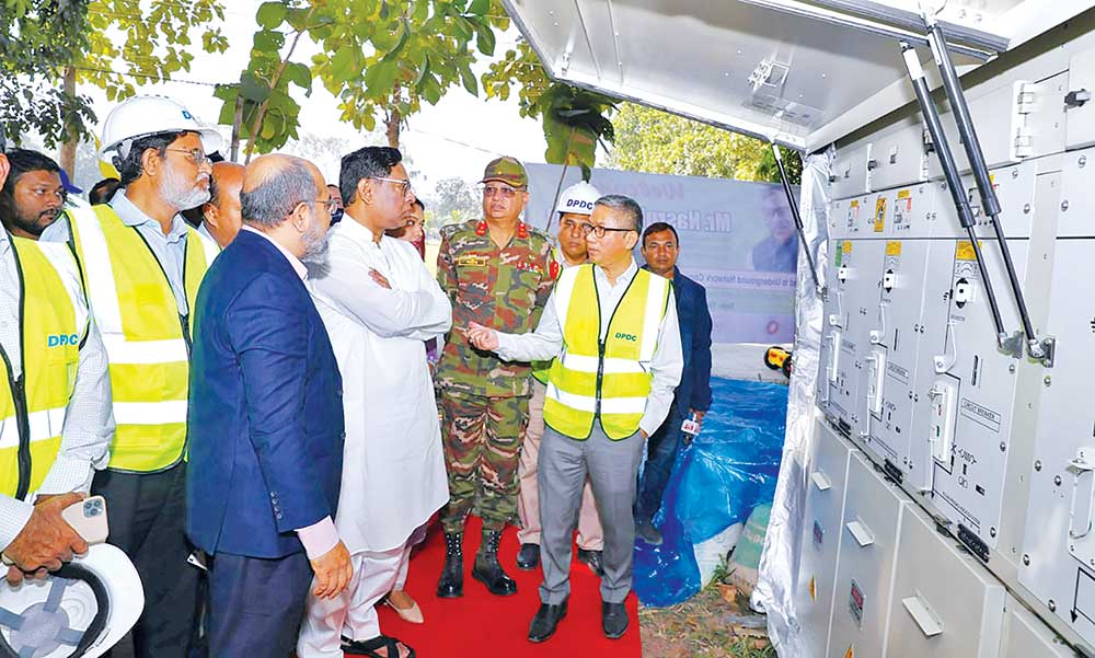 State Minister for Power, Energy and Mineral Resources Nasrul Hamid  visits Dhanmondi underground cabling project in city on Thursday.