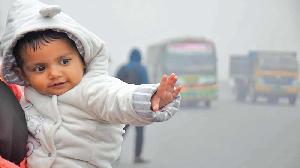 Fog, bitter cold grip BD, low income people suffer most