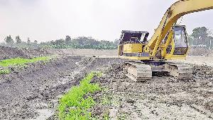 Pond-digging damaging agri-land continues in Rajshahi