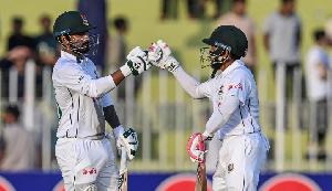 Mushfiqur, Liton stand helps Bangladesh to stay in Pakistan Test