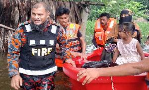 Flood situation worsens in Laxmipur, 2 deaths reported