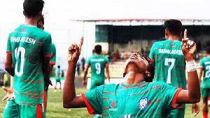 Bangladesh leads Nepal 1-0 in first half of SAFF U-20 Championship final