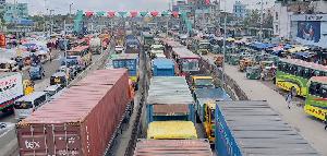 Severe traffic jam on Dhaka-Ctg highway due to relief vehicle congestion