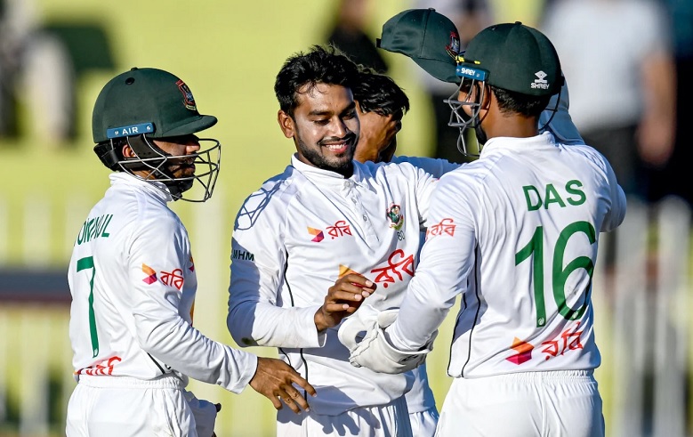 Mehidy Hasan Miraz dismissed both half-centurions in Pakistan's top three • AFP/Getty Images
