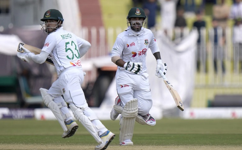 Mehidy Hasan Miraz and Litton Das helped Bangladesh recover from 26 for 6. Photo: AP