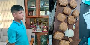 Kashimpur prison guard held with drugs 