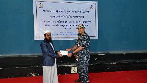 Navy provides aid to flood affected institutions in Feni