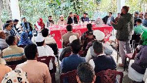 Govt officials organize public hearing to address community issues  