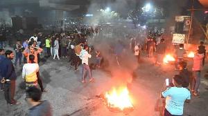 Tejgaon workers stage road blockade protesting leader's arrest