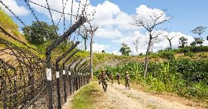 BSF detains Bangladeshi along Lalmonirhat border
