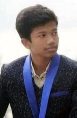 College student dies being stabbed by muggers in N'ganj