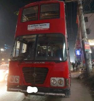One killed in collision between JU bus, motorbike in Savar
