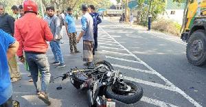 3 family members killed in Rajshahi bus-bike collision