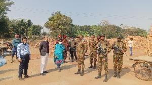 Mobile court fines illegal brick kilns Tk 28 lakh in Natore
