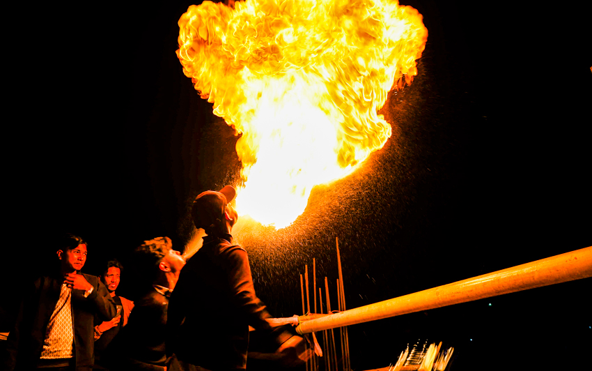 As night fell, the festivities transitioned to breathtaking fire performances. Photo: Sumit Ahmed