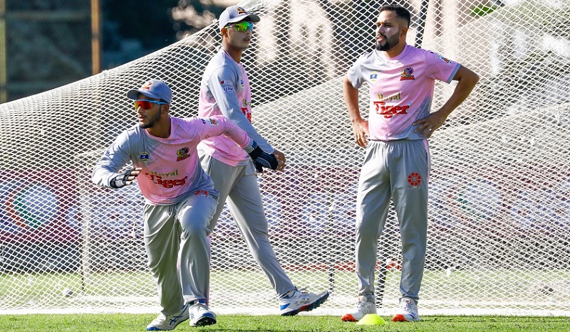 Pakistan's Mohammad Haris during practice before Chattogram phase. Photo: Collected