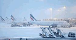 Snow forces around 140 flight cancellations in Paris