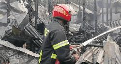 6 houses gutted in Munshiganj fire