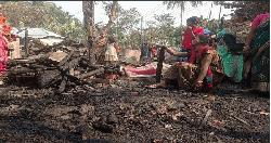 11 houses gutted in Nilphamari fire
