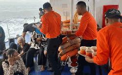 15 dead, 28 missing as ferry sinks in Philippines