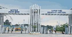 Travel, trade via Benapole land port suspended for 3-day