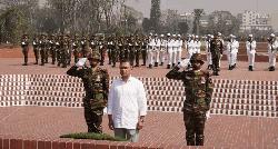 Prime Minister, cabinet members pay tribute at National Martyrs' Memorial