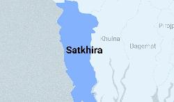 Bkash agent hacked, Tk 3 lakh snatched in Satkhira broad daylight