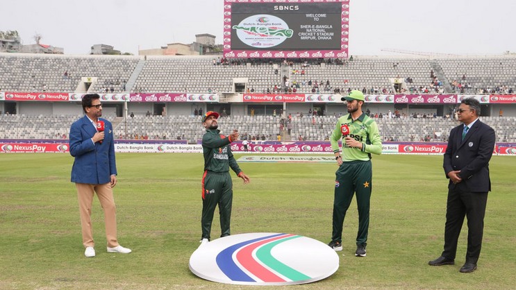 বাংলাদেশে অনলাইন শিক্ষার ভবিষ্যৎ: চ্যালেঞ্জ ও সম্ভাবনা নিয়ে বিশেষজ্ঞদের মতামত