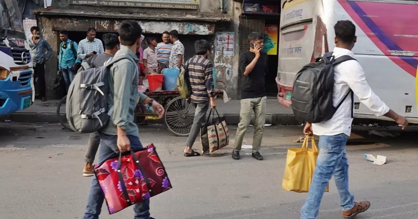 বাংলাদেশে অনলাইন শিক্ষার ভবিষ্যৎ: নতুন সম্ভাবনা ও চ্যালেঞ্জ