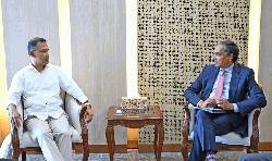 IMF Asia and Pacific director calls on PM