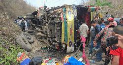19 injured as passenger bus overturns in Rangamati