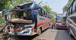15 injured in Feni bus-truck collision