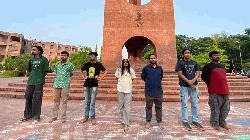 JU students’ union stages human chain against online education decision