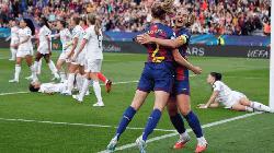 Barcelona thrash Real Madrid to reach women’s UCL semis