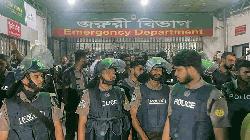  Clash erupts between DU students, DMCH doctors