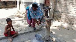 Severe water crisis grips Rajshahi's Bagha as most tube wells dry up