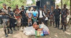 2 held with huge Phensedyl in Satkhira