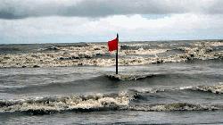 Low pressure over Bay triggers local cautionary signal no. 3