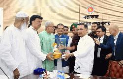 Govt not want to do politics using religion, PM to Buddhists 