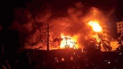 Fire erupts at Kadamtali foam factory, 5 units battling