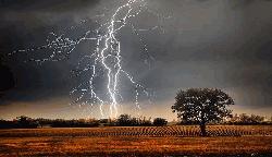2 killed in Moulvibazar lightning strikes