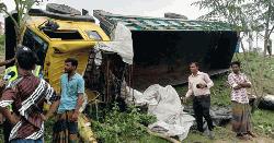 Death toll hits 26 in nationwide road accidents