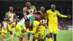 S Africa beat S Korea to reach knockout stage 