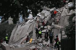 At least 32 dead, over 700 injured in Venezuela quakes: interim president   