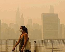 Trump threatens Canada tariffs over wildfire smoke