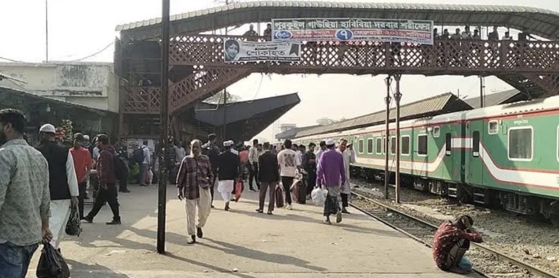 Woman killed after train hits her at Bhairab station